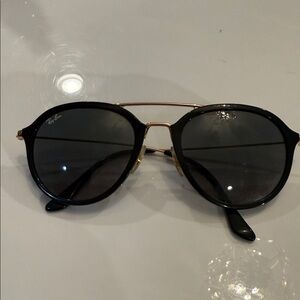 Ray-Ban Classic Black and Gold Sunglasses